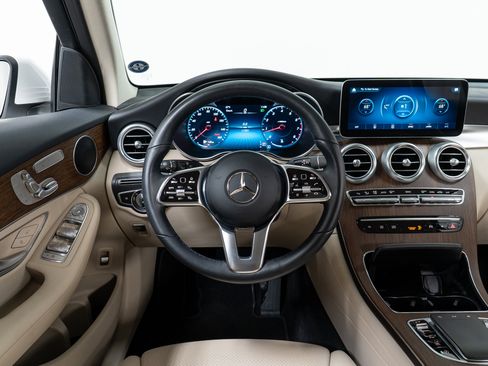 Certified 2022 Mercedes-Benz GLC 300 4MATIC image 17