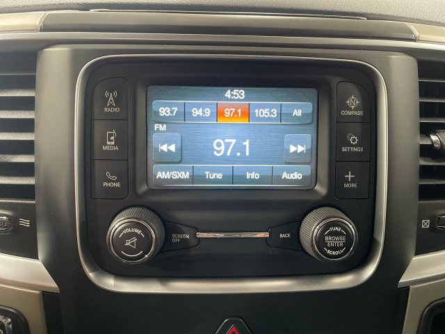 Used 2017 RAM 1500 Classic SLT RWD image 17