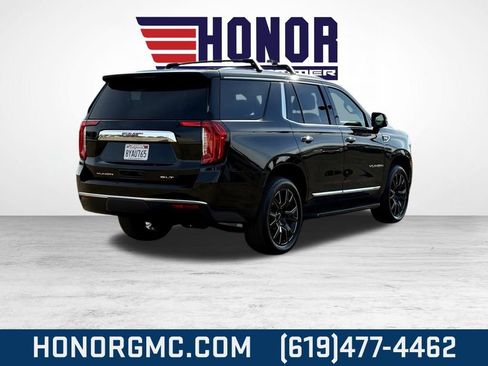 Used 2021 GMC Yukon SLT w/ SLT Premium Package image 3