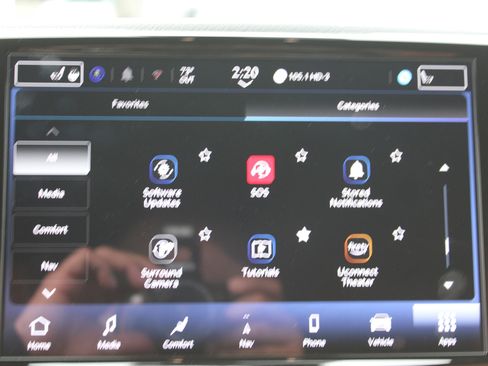 New 2026 Chrysler Pacifica Pinnacle image 32