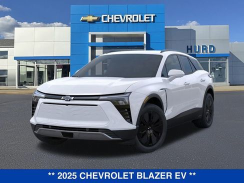 New 2025 Chevrolet Blazer EV LT image 9