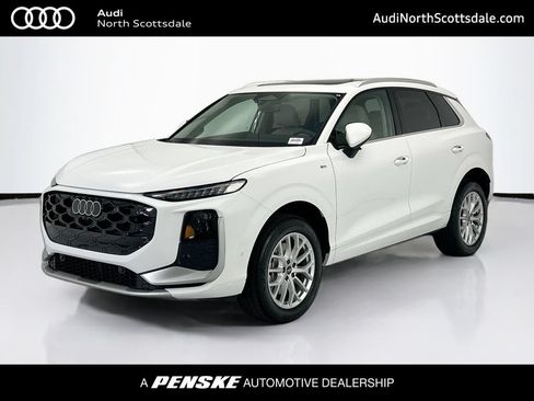 Certified 2026 Audi Q3 quattro 2.0T AWD/4WD image 1