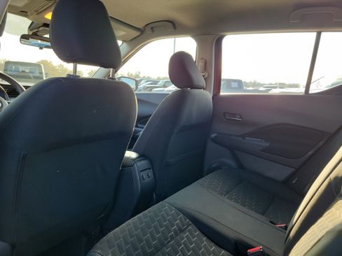 Certified 2023 Nissan Kicks SV image 14