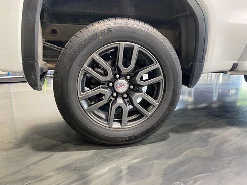 Used 2021 GMC Sierra 1500 AT4 w/ AT4 Value Package AWD/4WD image 10