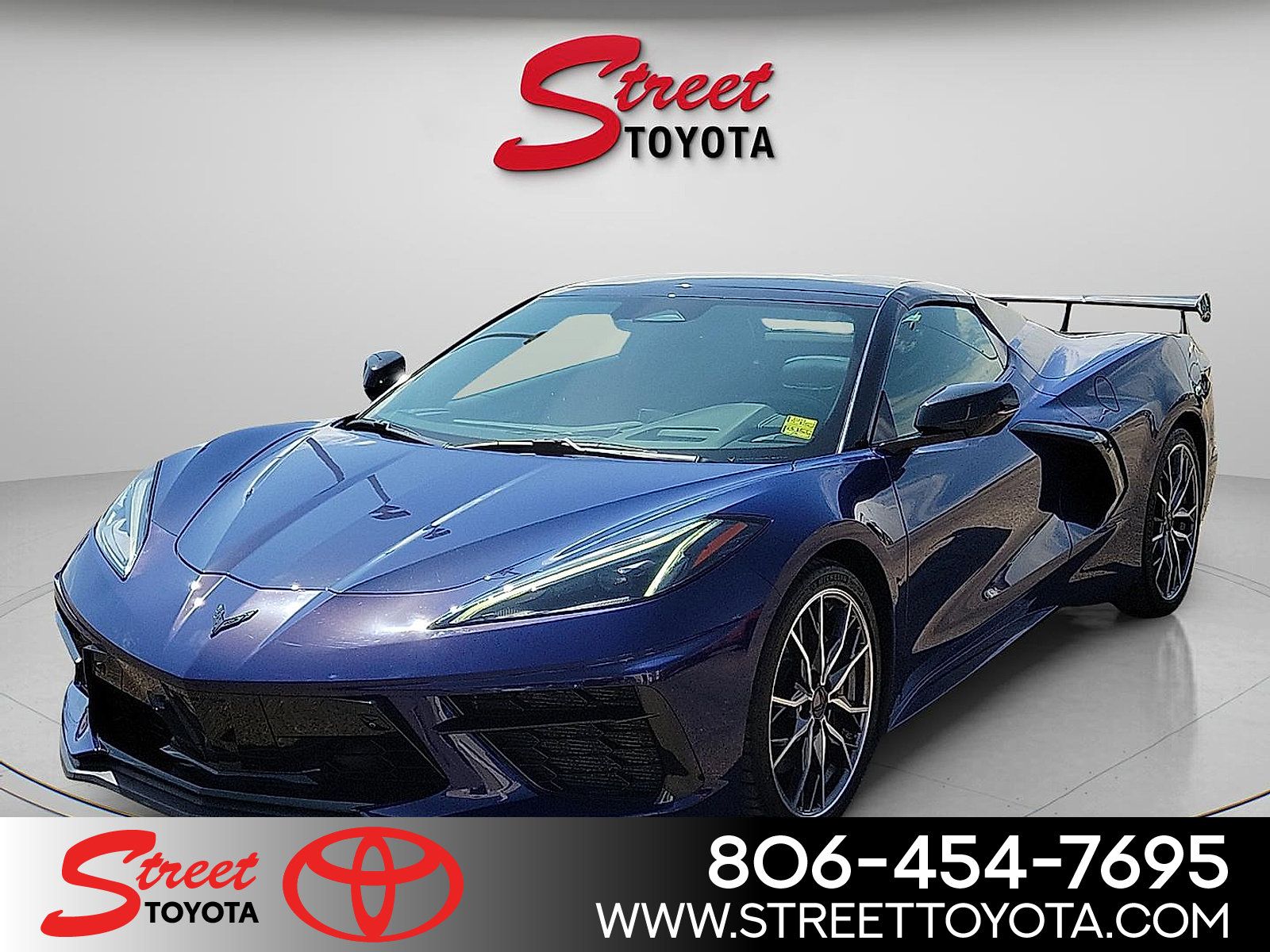 Used 2025 Chevrolet Corvette Stingray Preferred Conv w/ Z51 Performance Package RWD image 1
