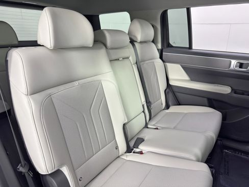 Used 2024 Hyundai Santa Fe SEL image 35