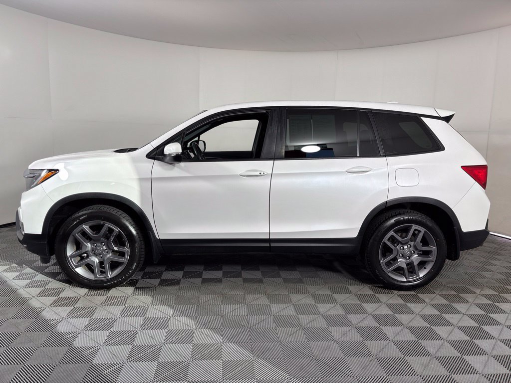 Certified 2023 Honda Passport EX-L image 2