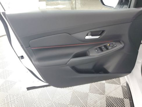 New 2026 Nissan Sentra SR w/ Floor Mat Package image 27