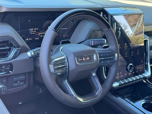 New 2026 GMC Yukon Elevation image 16