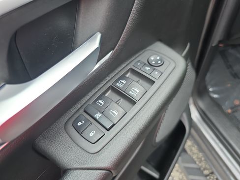 Used 2022 RAM 1500 Big Horn AWD/4WD image 14