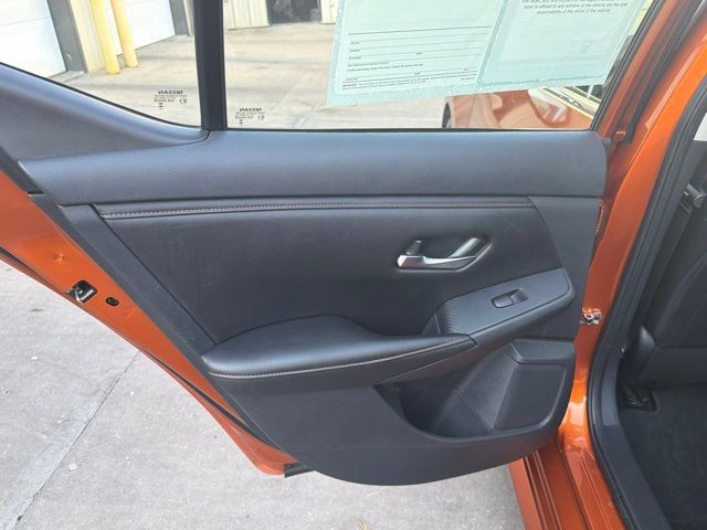 Used 2023 Nissan Sentra SR w/ SR Premium Package FWD image 15