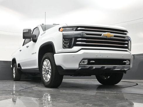 Used 2023 Chevrolet Silverado 2500 High Country w/ Z71 Off-Road Package AWD/4WD image 26