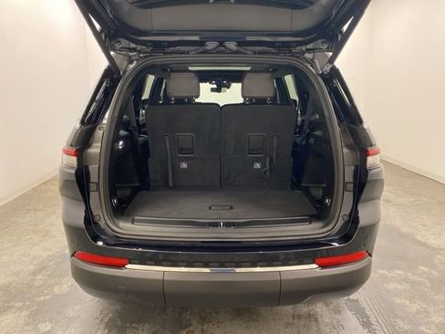 Used 2024 Jeep Grand Cherokee L Limited w/ Luxury Tech Group II image 34