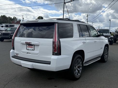 Used 2015 GMC Yukon SLT w/ HD Trailering Package image 3