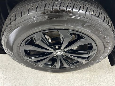Used 2024 Toyota RAV4 XSE w/ Advanced Technology Package AWD/4WD image 9