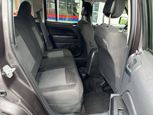 Used 2015 Jeep Patriot Sport AWD/4WD image 21