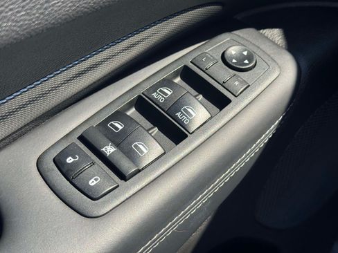 Used 2020 Dodge Durango R/T w/ Blacktop Package AWD/4WD image 17