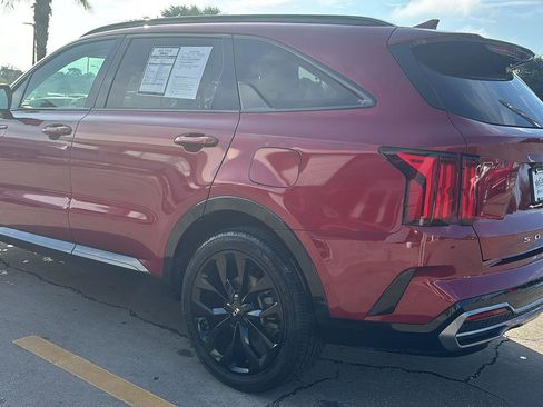 Used 2021 Kia Sorento SX image 5