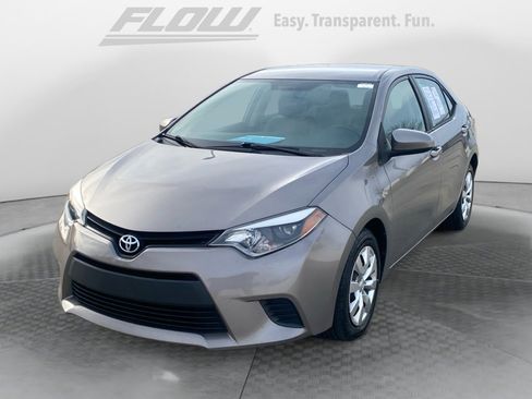 Used 2014 Toyota Corolla LE image 3