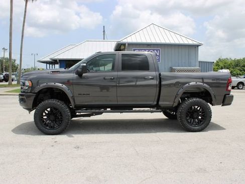Used 2024 RAM 2500 Big Horn w/ Night Edition AWD/4WD image 6