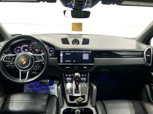 Used 2019 Porsche Cayenne S image 14
