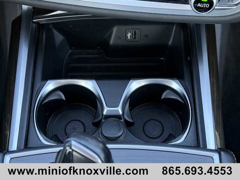 Used 2019 BMW 740i w/ Cold Weather Package image 22