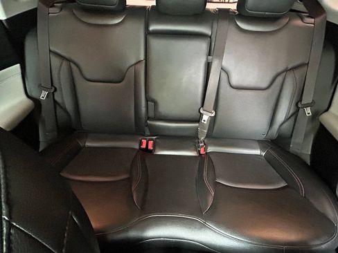 Certified 2022 Jeep Compass Limited AWD/4WD image 13