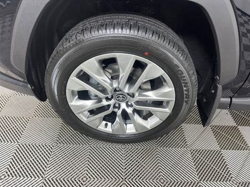 Certified 2025 Toyota RAV4 XLE Premium image 27