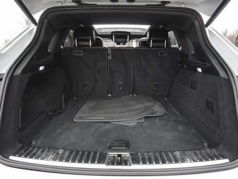 Used 2023 Porsche Cayenne Base w/ Premium Package image 48