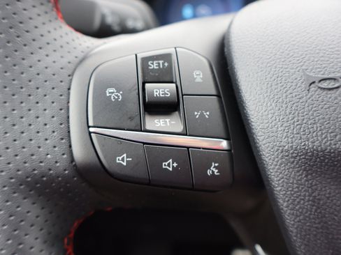 Used 2024 Ford Escape ST-Line Select w/ Tech Pack #2 image 16