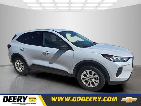 Used 2025 Ford Escape Active AWD/4WD image 1