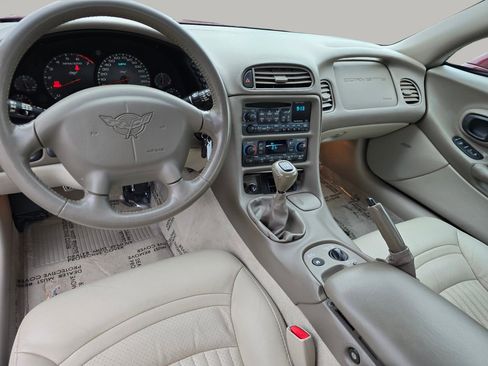 Used 2003 Chevrolet Corvette Convertible w/ Preferred Equipment Group1 image 2