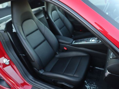 Used 2019 Porsche 718 Cayman RWD image 42