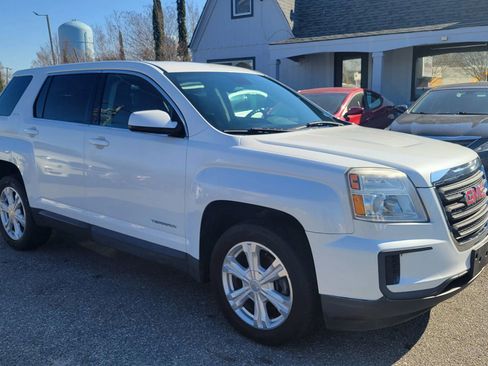 Used 2017 GMC Terrain SLE image 7