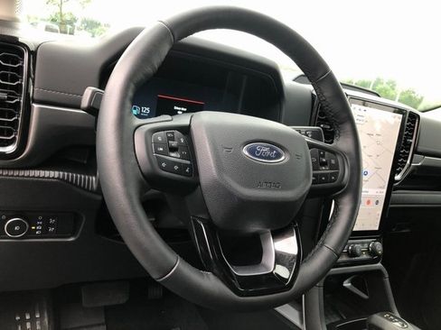 Used 2024 Ford Ranger Lariat image 6