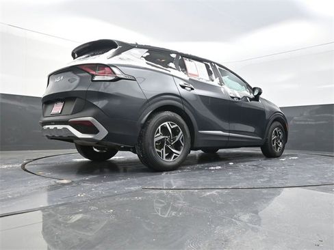 Used 2024 Kia Sportage LX image 33