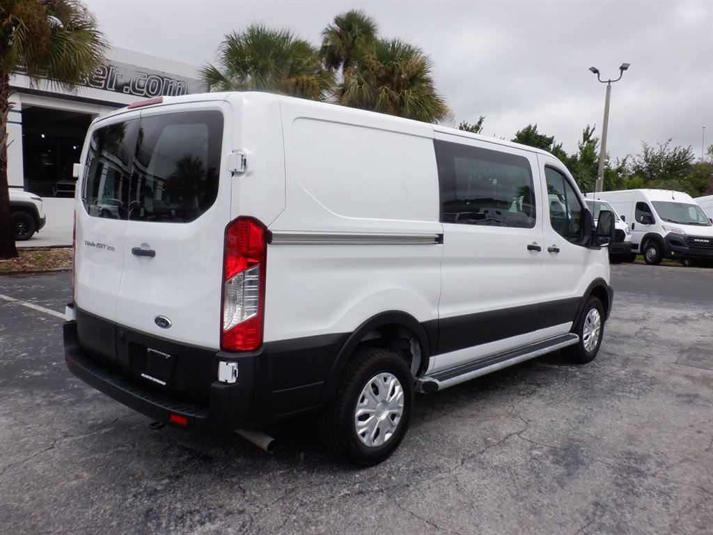 Used 2025 Ford Transit 250 Low Roof w/ Exterior Upgrade Package RWD image 6