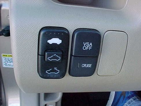 Used 2005 Honda CR-V EX image 22