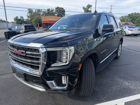 Used 2021 GMC Yukon SLT w/ SLT Luxury Plus Package AWD/4WD image 2