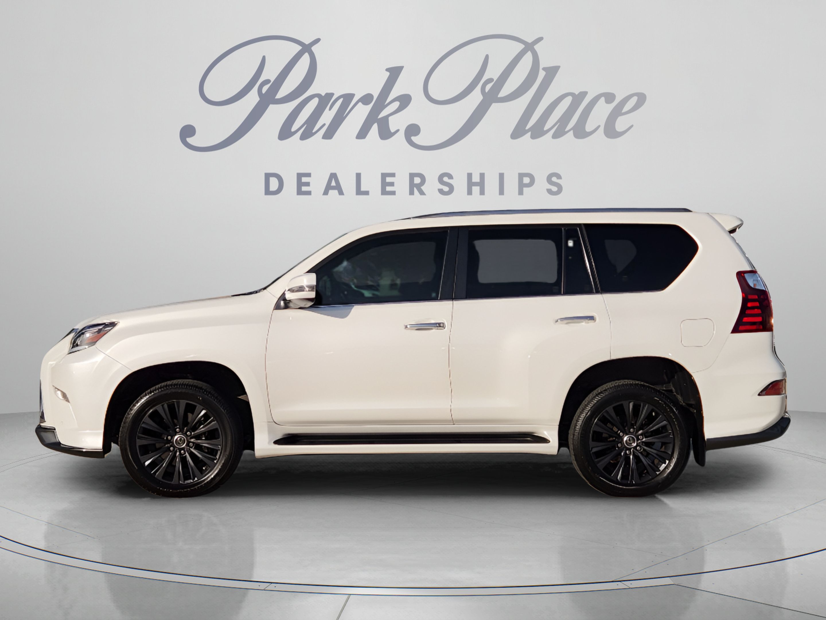 Used 2022 Lexus GX 460 Premium w/ Accessory Package AWD/4WD image 2