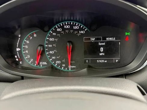 Used 2022 Chevrolet Trax LT w/ Driver Confidence Package AWD/4WD image 17