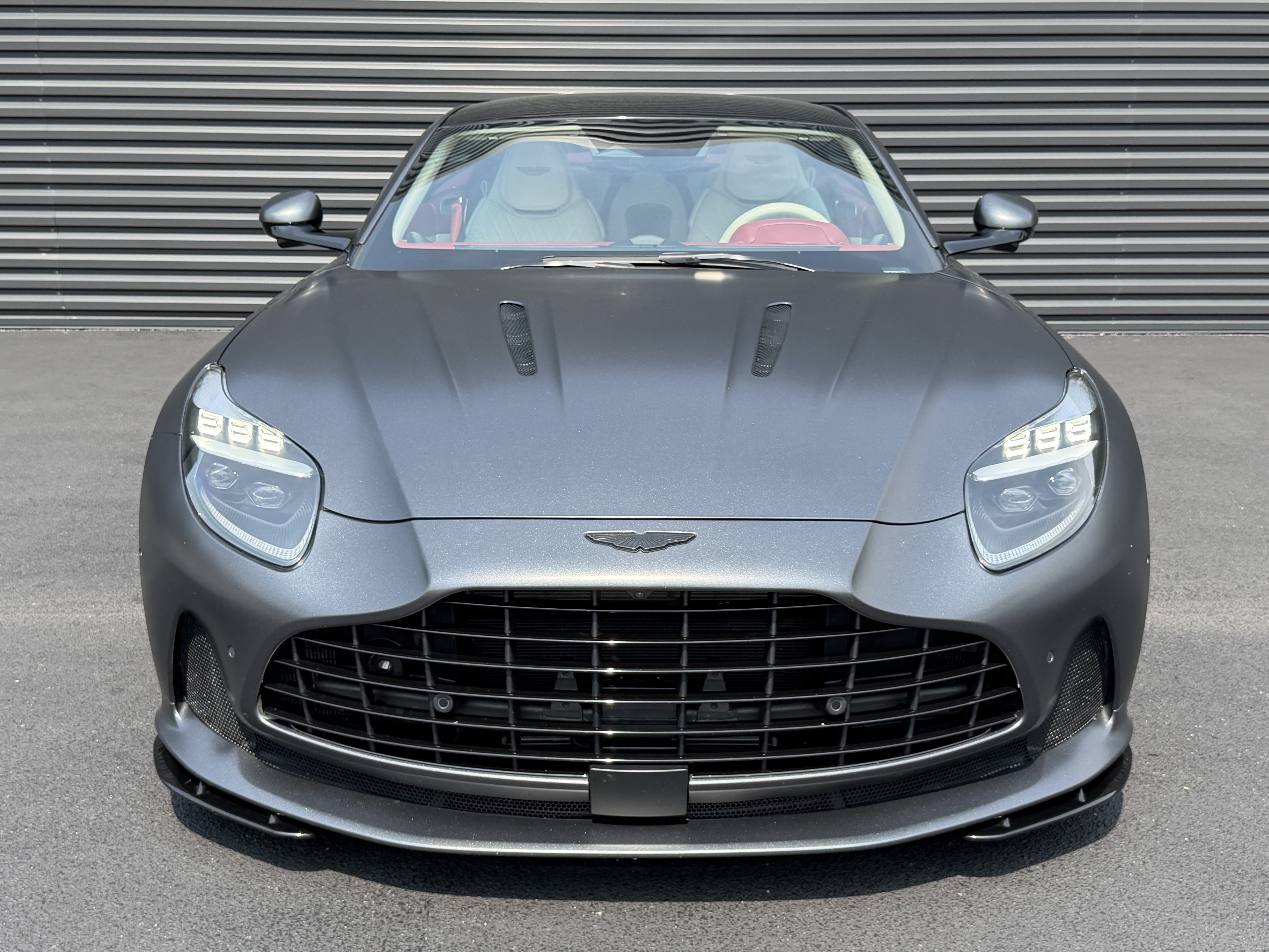Used 2024 Aston Martin DB12 Coupe RWD image 6