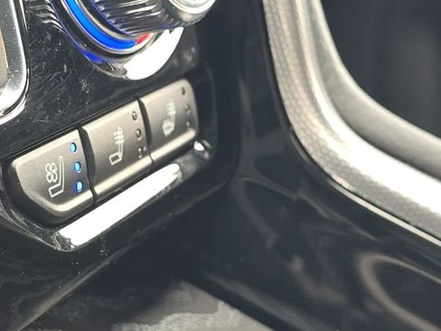 Used 2024 GMC Yukon XL Denali w/ Advanced Technology Package image 43