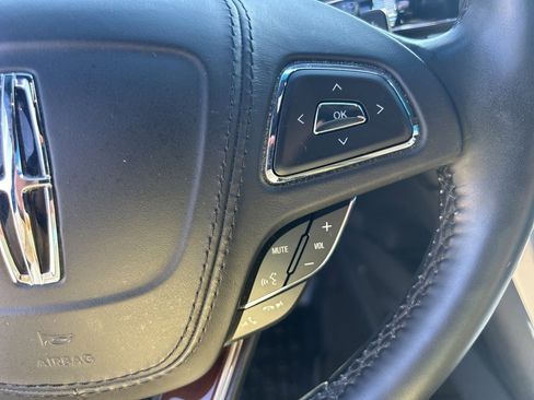 Used 2020 Lincoln MKZ Reserve w/ Luxury Package image 26