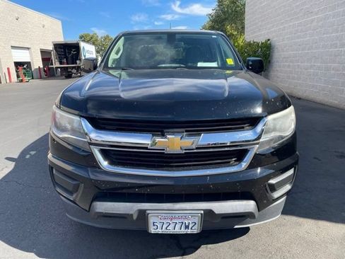 Used 2020 Chevrolet Colorado W/T w/ WT Convenience Package RWD image 2