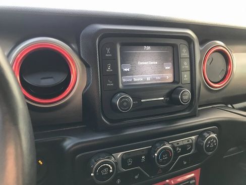 Used 2019 Jeep Wrangler Unlimited Sport S image 11