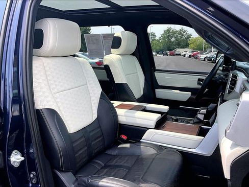 Used 2022 Toyota Tundra Capstone AWD/4WD image 7