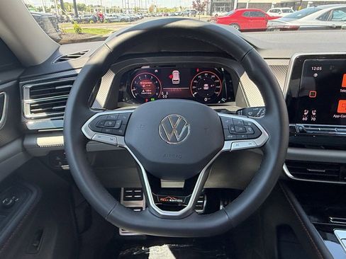 New 2026 Volkswagen Atlas Peak Edition AWD/4WD image 11