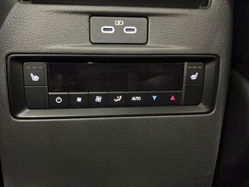Used 2024 MAZDA CX-90 Plug-In Hybrid w/ Premium Plus AWD/4WD image 33