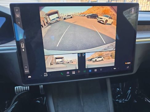 Used 2022 Tesla Model S Standard Range AWD/4WD image 15